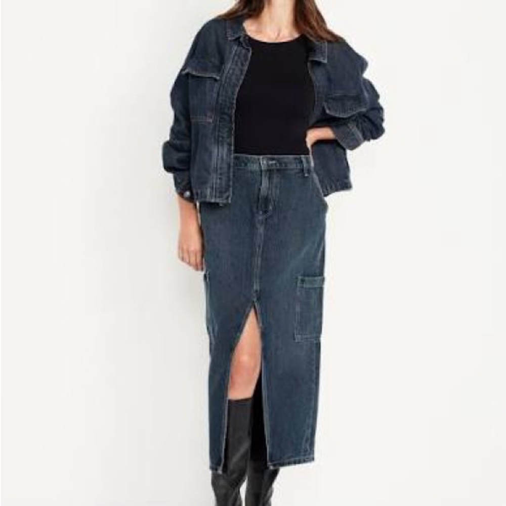 Old Navy Drapey Denim Mid-Rise Midi Skirt